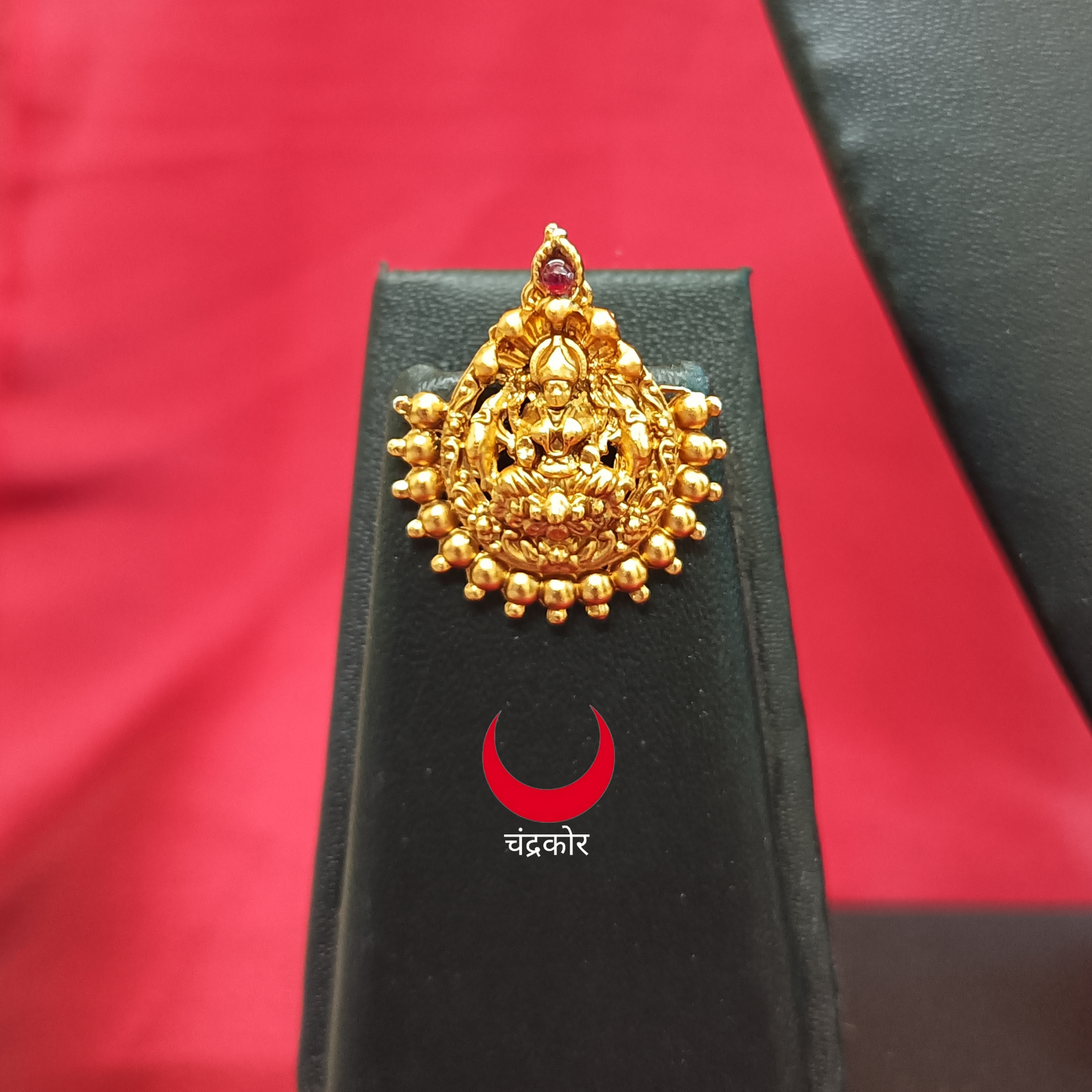 Laxmi Pendent Set