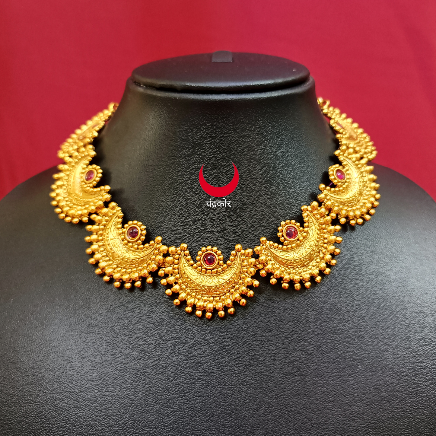 Chandrakor Necklace Set