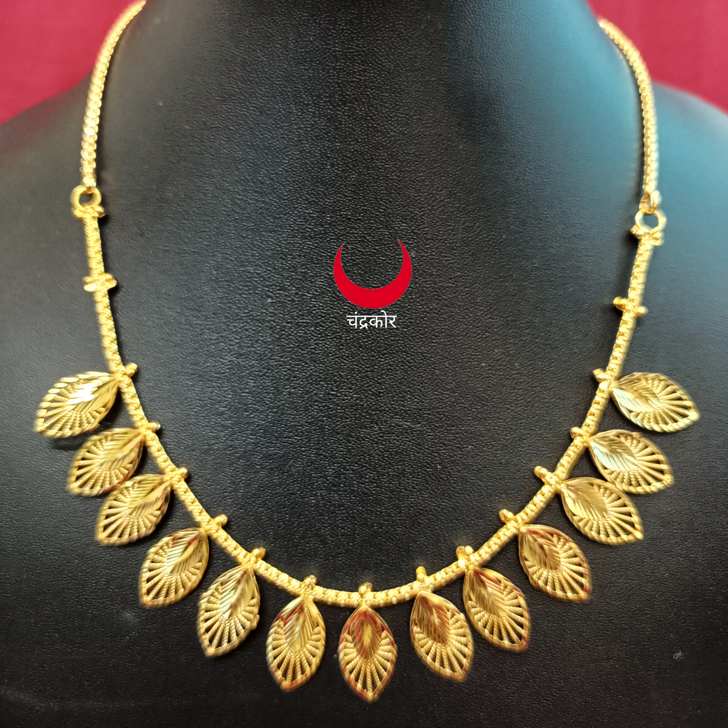 Traditional Paan Necklace Set