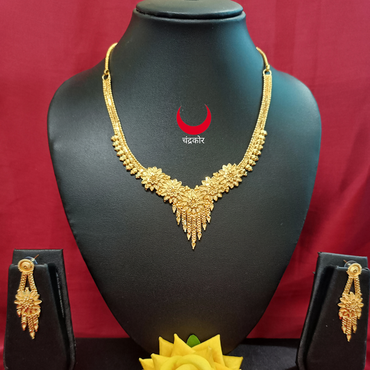 Golden Necklace Set