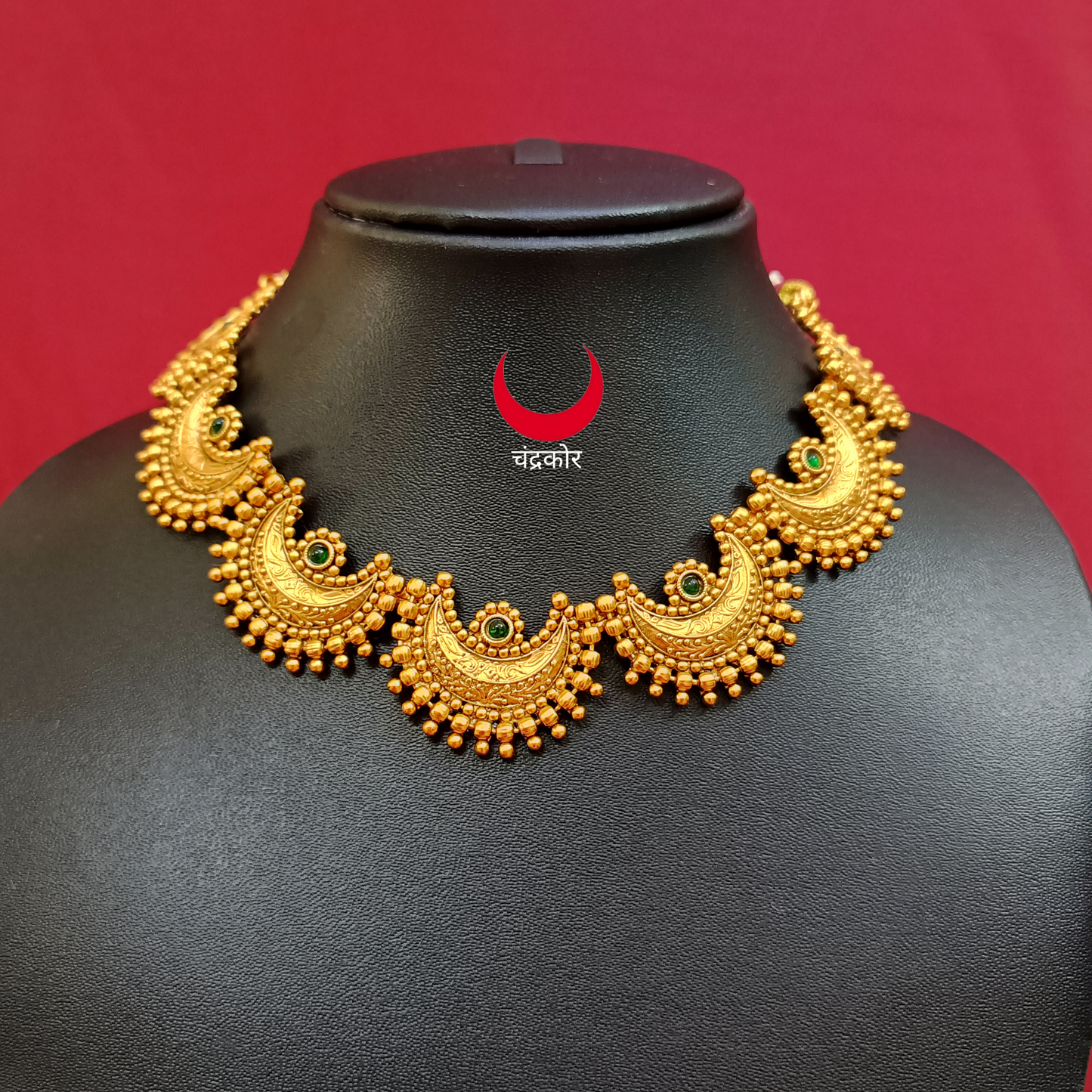 Chandrakor Necklace Set